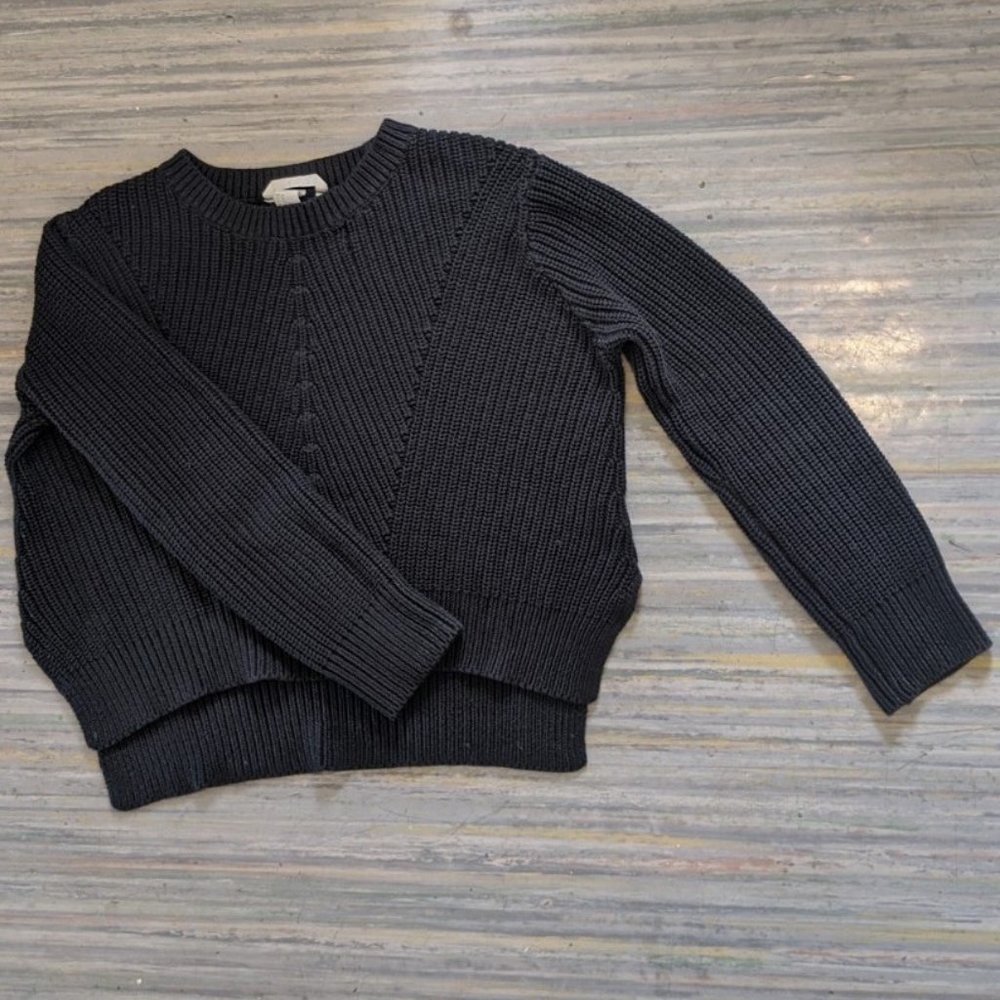 Cropped knit sweater